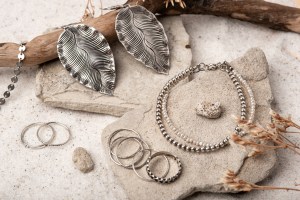 Cruise-on-Land-Jewels
